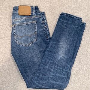 Distressed Skinny Jean